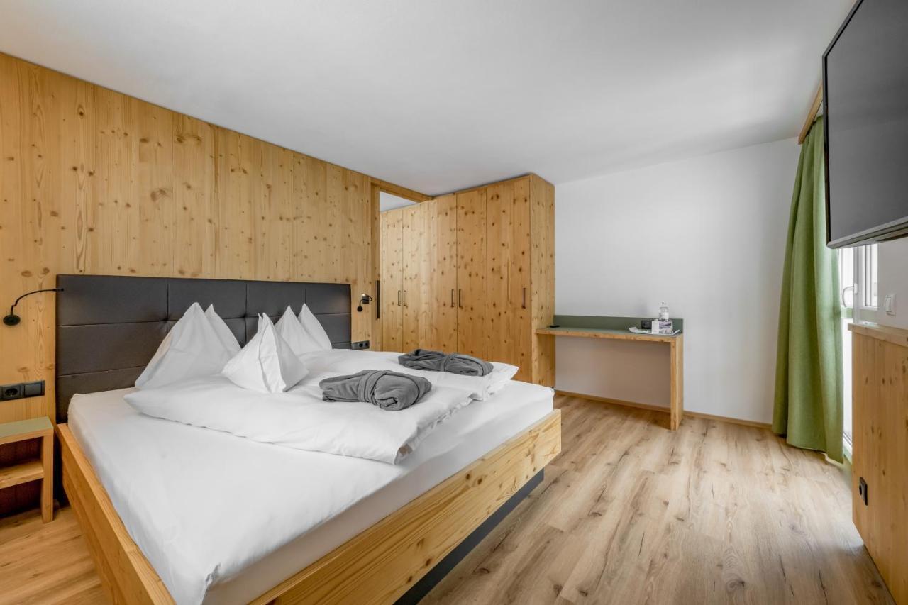 Alpenhotel Zimba ブラント エクステリア 写真